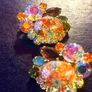 Vtg 1964 Juliana D & E Easter Egg Cabochon Rhinestone Clip Earrings BOOK Coral